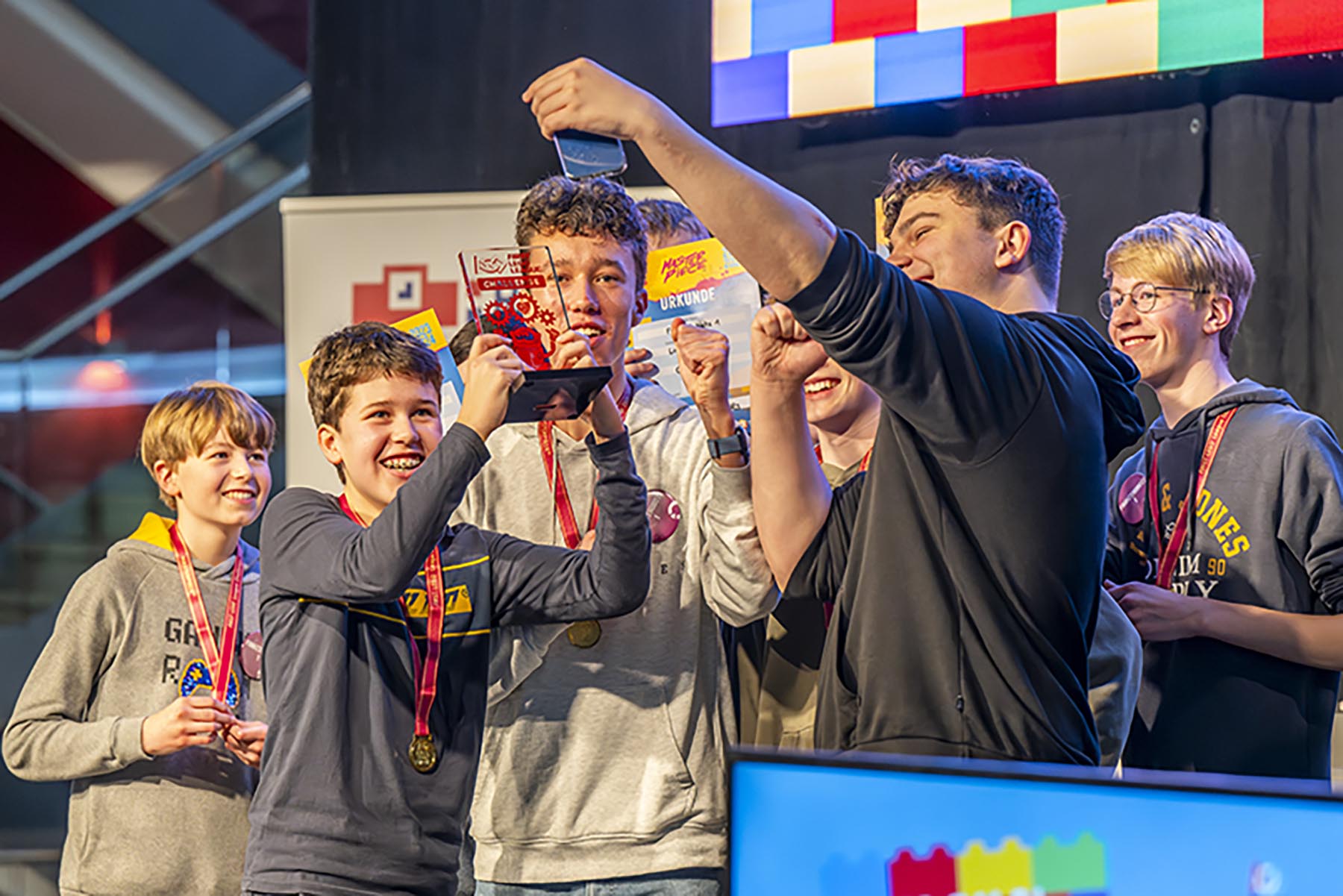 FranziRobots 1 win regional decision of the FIRST® LEGO® League Challenge at the ROSEN group in Lingen (Ems)